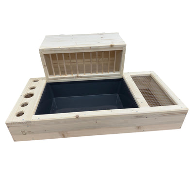 Dandelion Deluxe feeding litter box